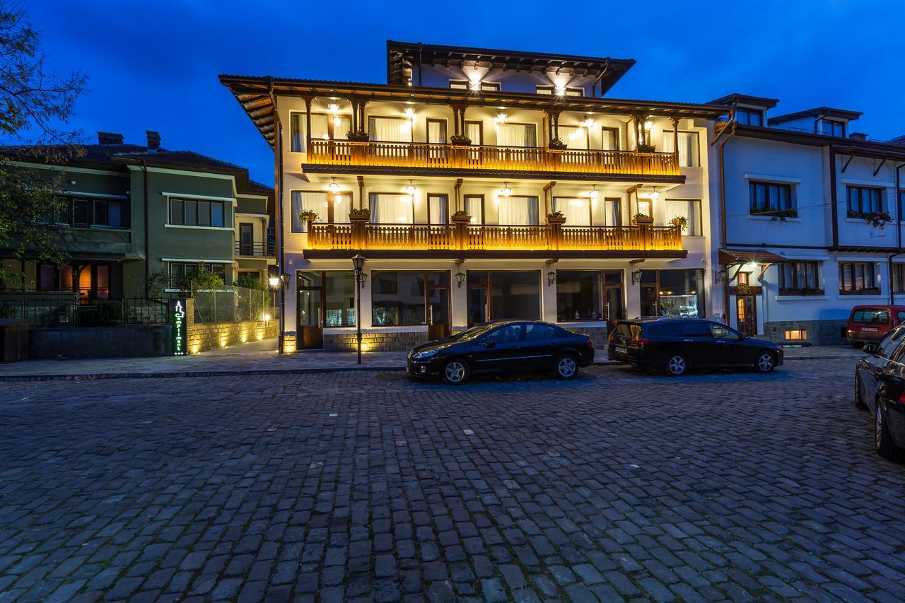 Hotel Compliment Trjavna Eksteriør bilde